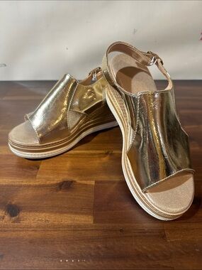 Metallic Gold Open-Toe Wedge Sandals for Women